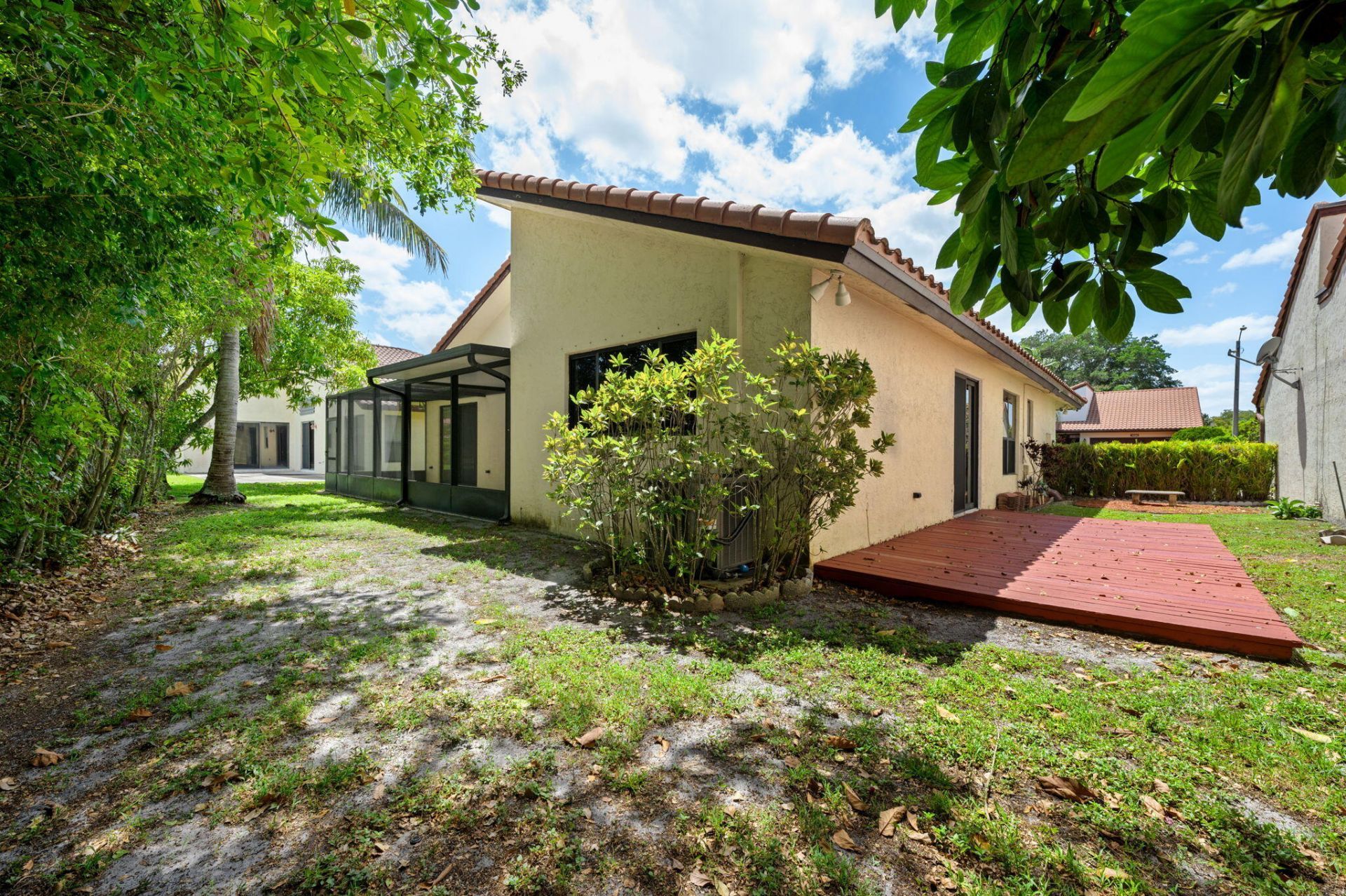 7039 Golf Pointe Circle, Tamarac, FL 33321 Photo