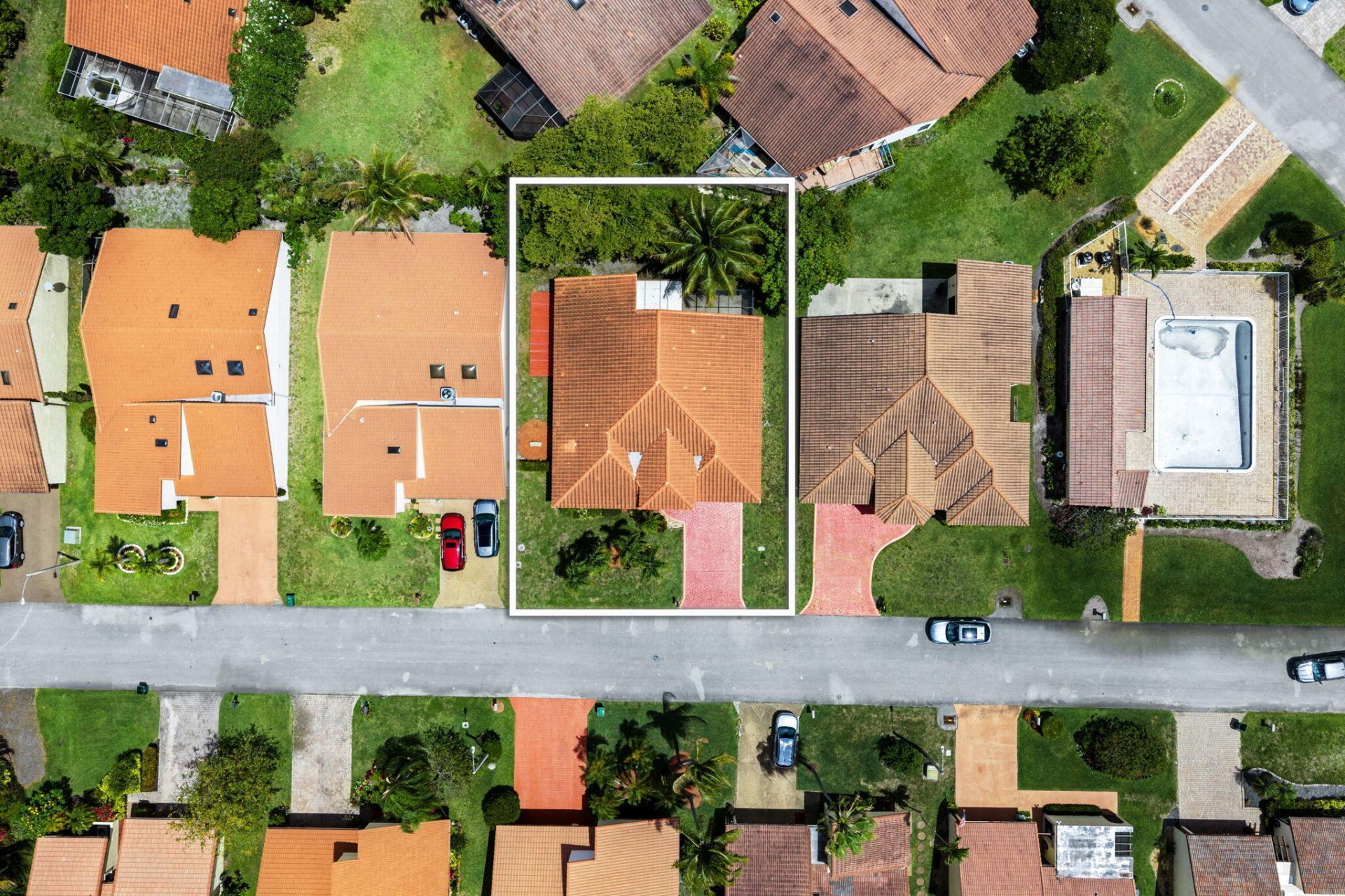 7039 Golf Pointe Circle, Tamarac, FL 33321 Photo
