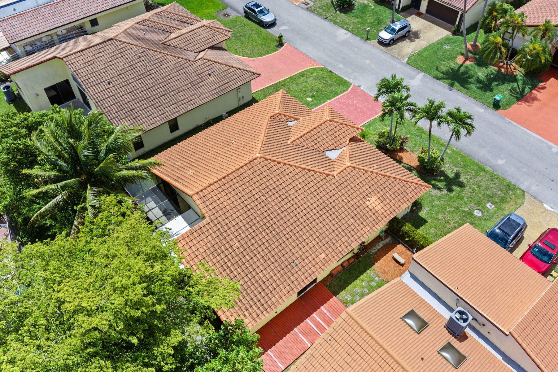 7039 Golf Pointe Circle, Tamarac, FL 33321 Photo