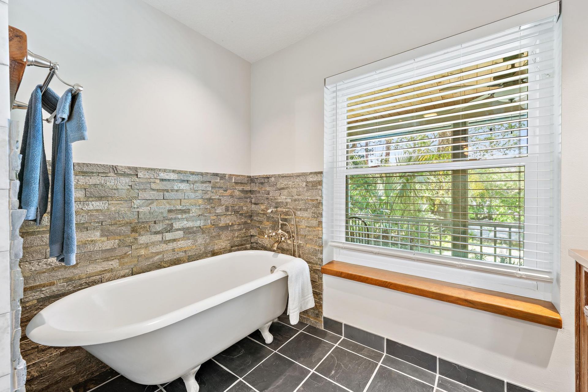 15740 N 99th St Street N, The Acreage, FL 33412 Photo