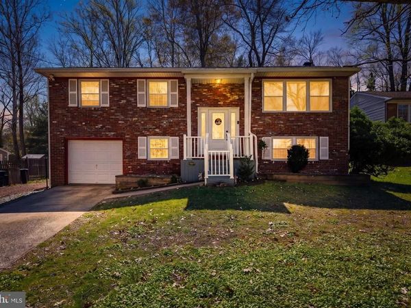 583 LAKE BOULEVARD, LINDENWOLD, NJ 08021