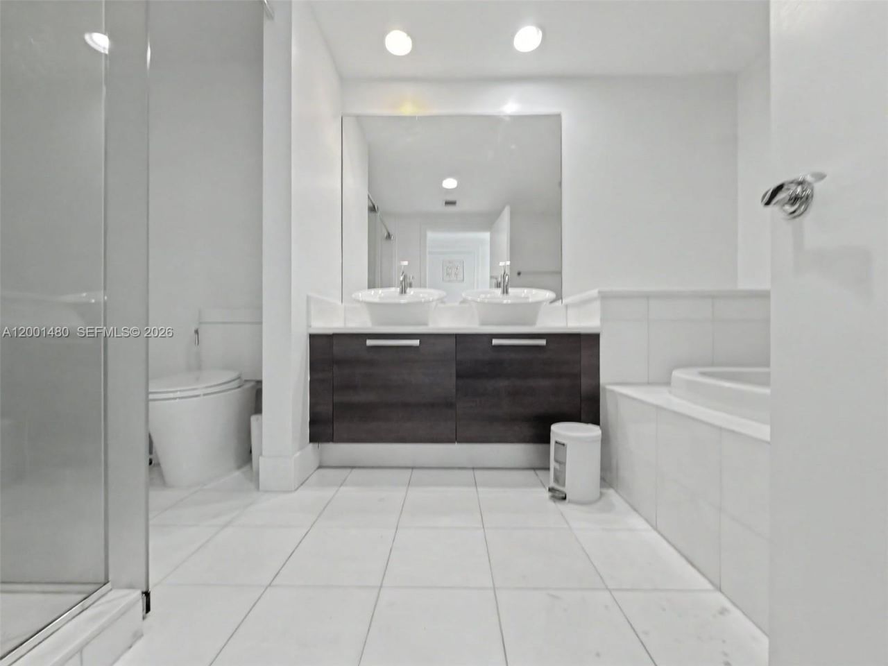 2950 NE 188th St, Unit 435, Aventura, FL 33180 Photo