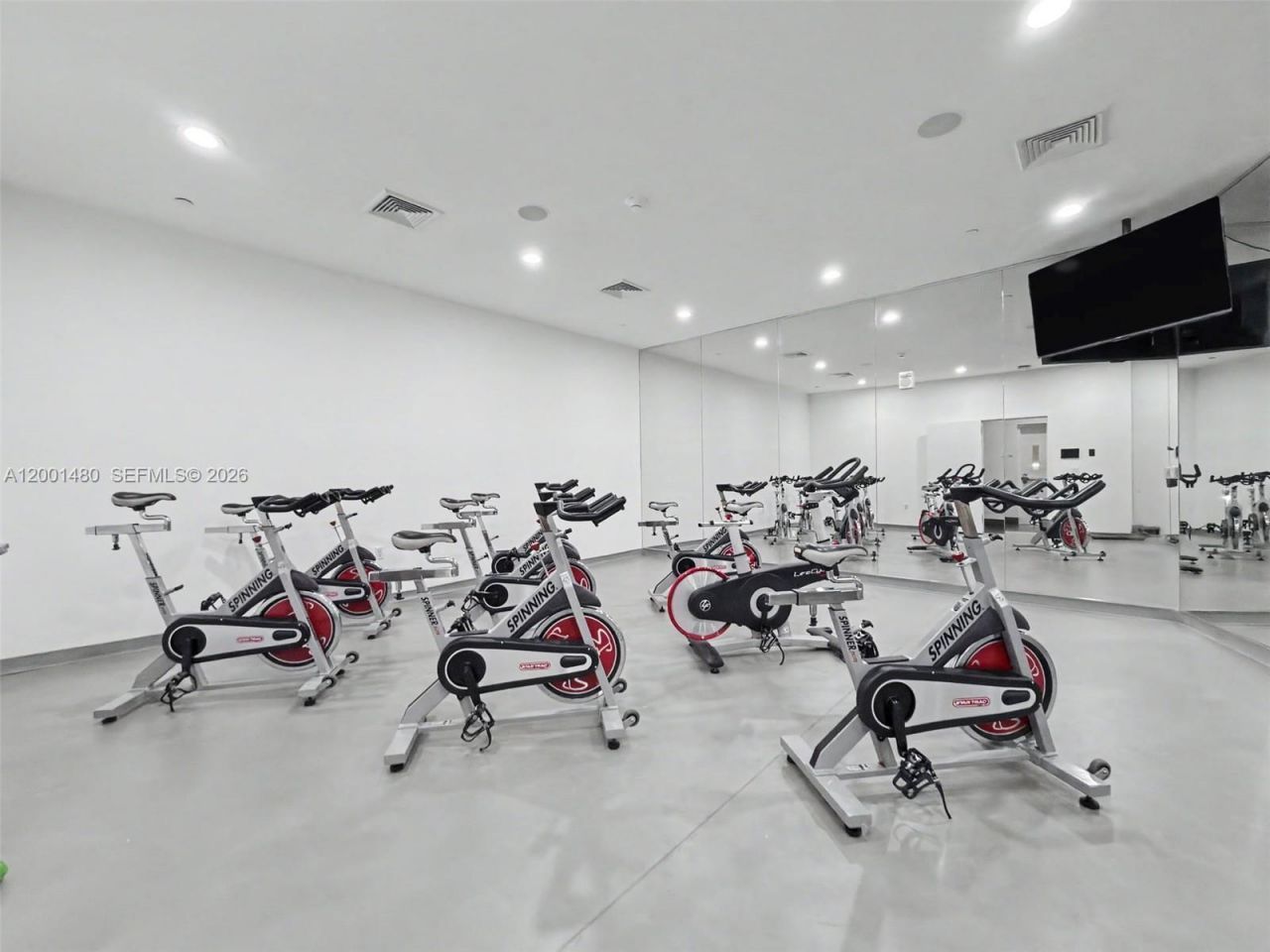 2950 NE 188th St, Unit 435, Aventura, FL 33180 Photo