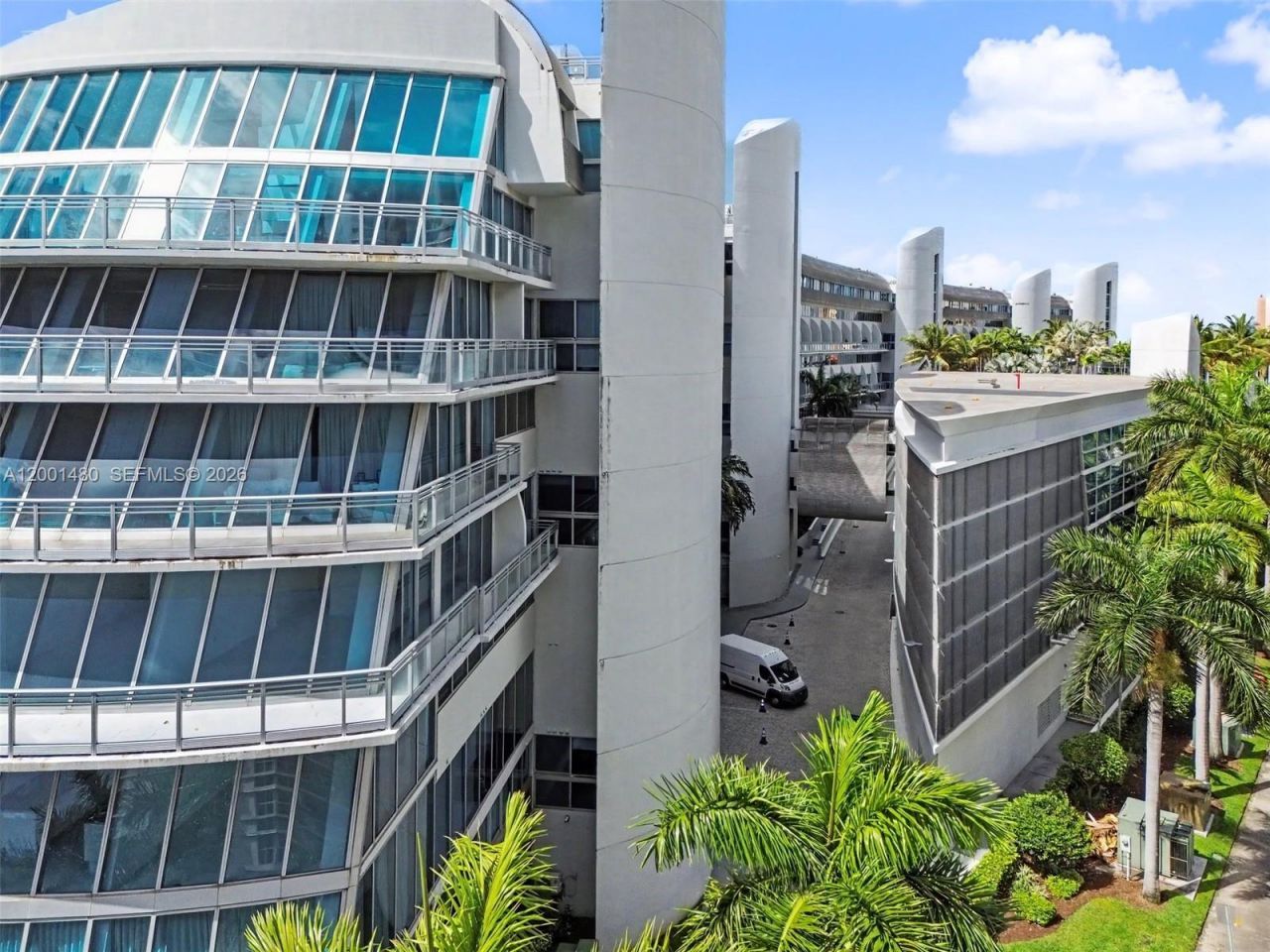 2950 NE 188th St, Unit 435, Aventura, FL 33180 Photo