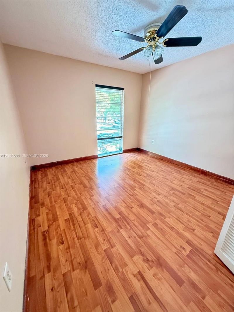 2750 N 34th Ave, Unit 9D, Hollywood, FL 33021 Photo