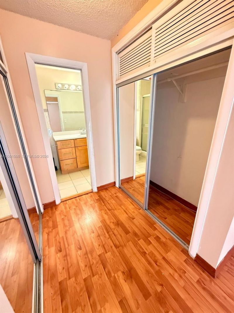 2750 N 34th Ave, Unit 9D, Hollywood, FL 33021 Photo