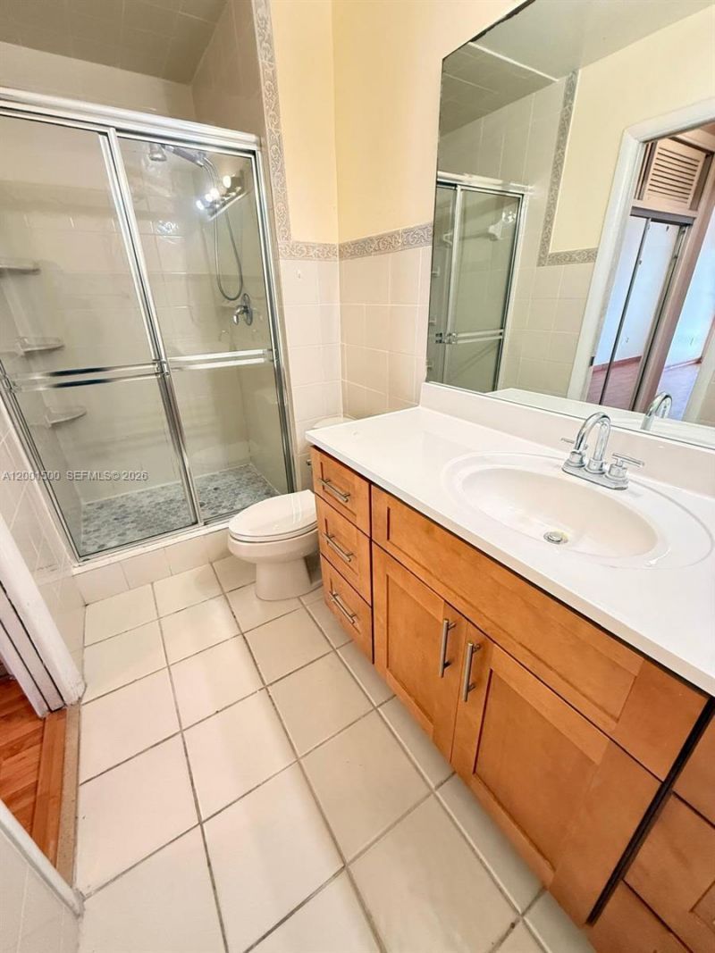 2750 N 34th Ave, Unit 9D, Hollywood, FL 33021 Photo