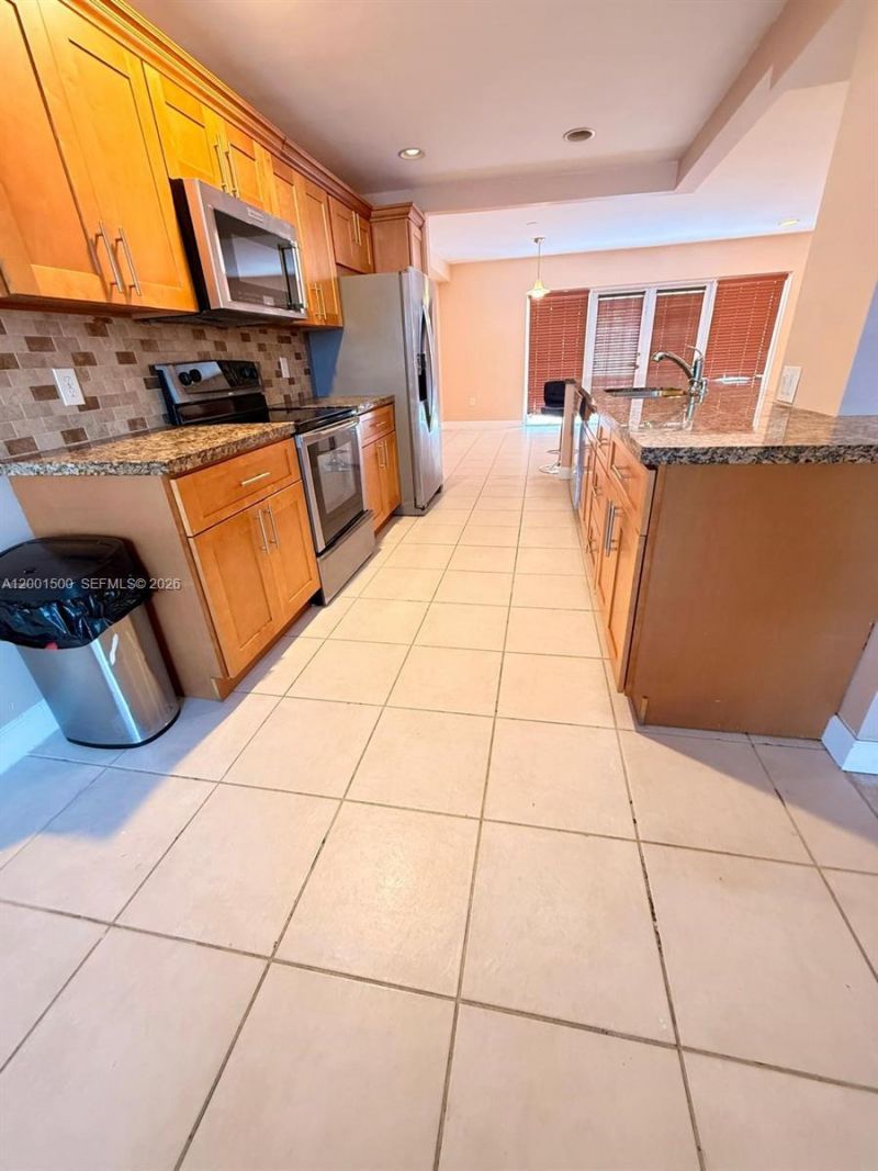 2750 N 34th Ave, Unit 9D, Hollywood, FL 33021 Photo