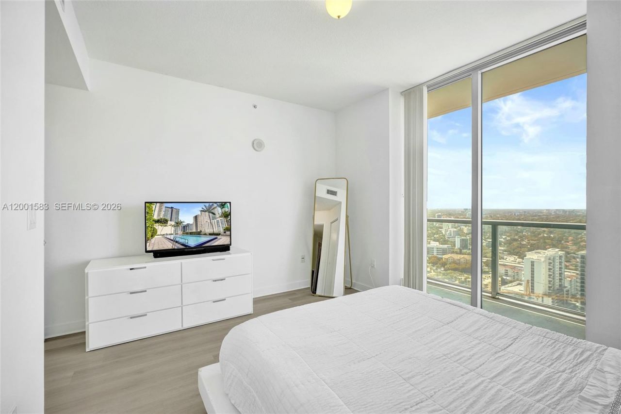 1111 SW 1st Ave, Unit 3514-N, Miami, FL 33130 Photo