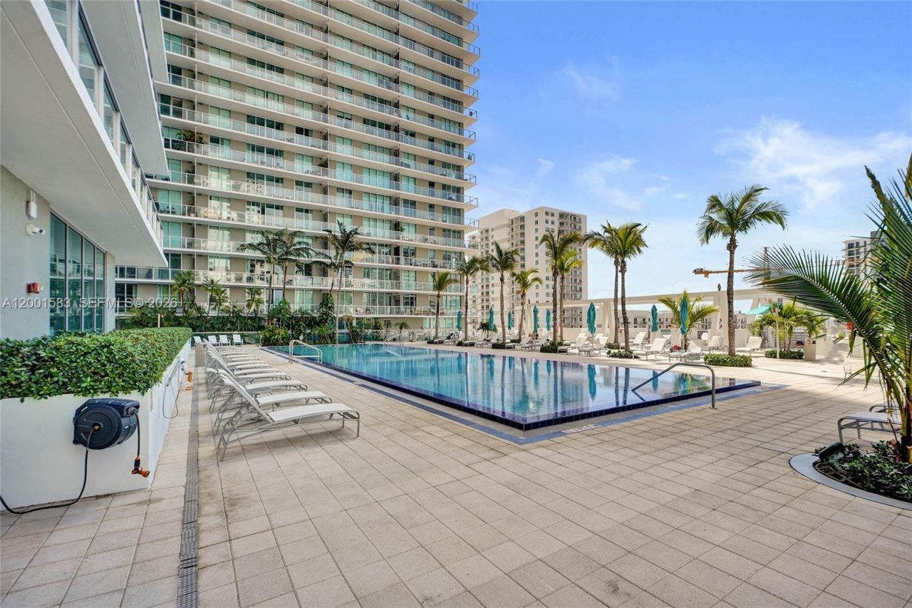 1111 SW 1st Ave, Unit 3514-N, Miami, FL 33130 Photo