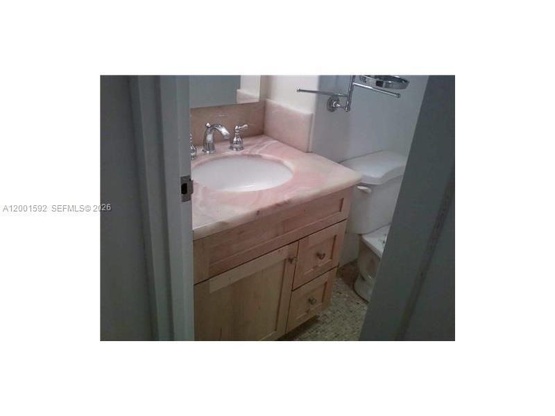 150 SE 25 Rd, Unit 8L, Miami, FL 33129 Photo