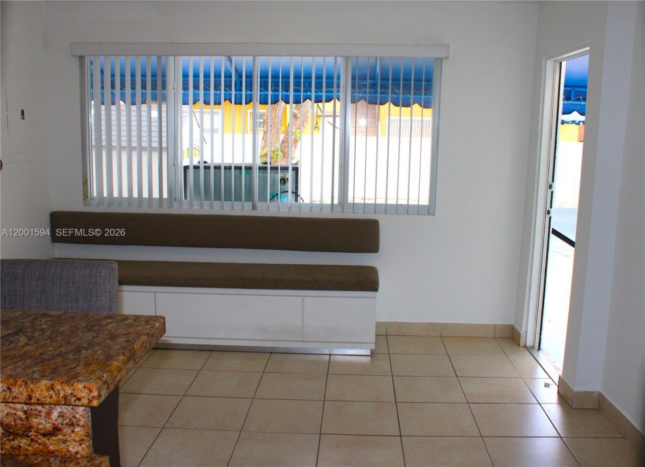 2253 SW 10th St, Miami, FL 33135 Photo