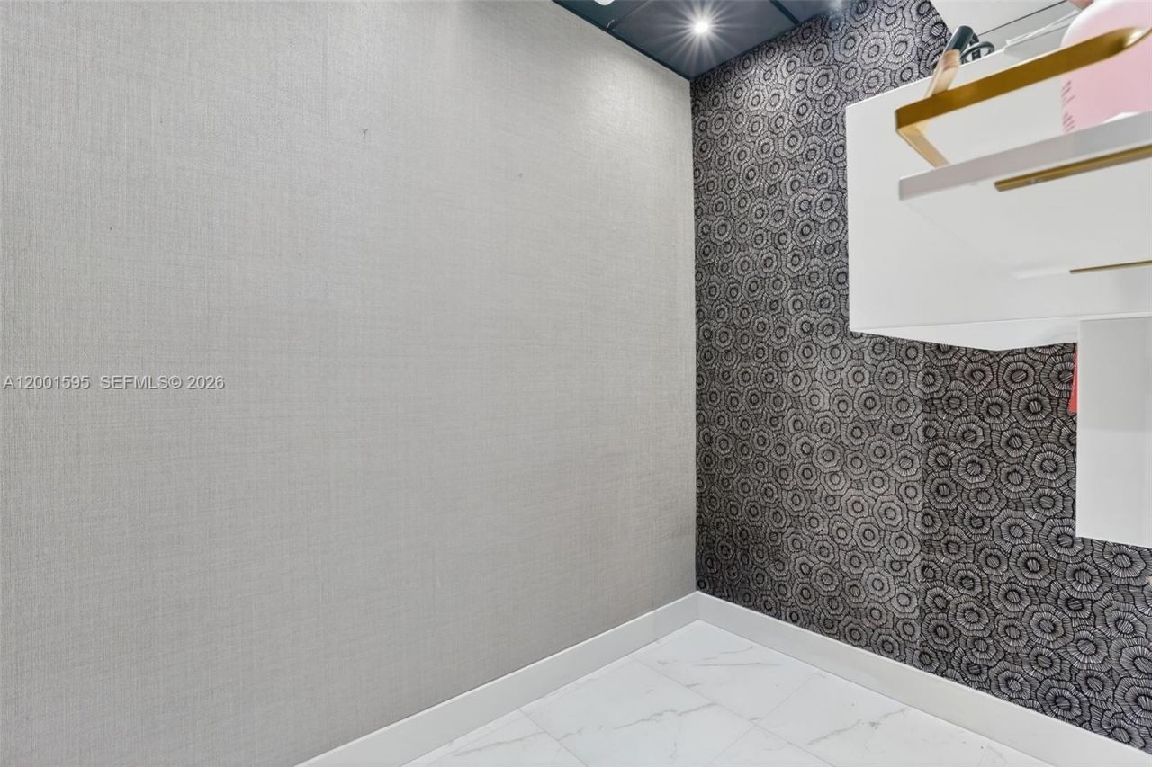 Nail Salon For Sale In West Miami Area, West Miami, FL 33144 Photo