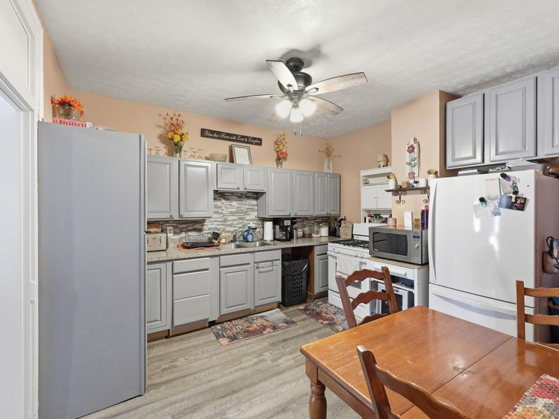 155 N Main Street, London, OH 43140 Photo 12