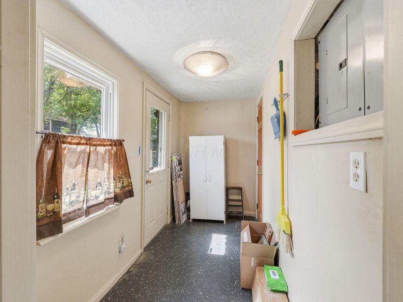 155 N Main Street, London, OH 43140 Photo 21