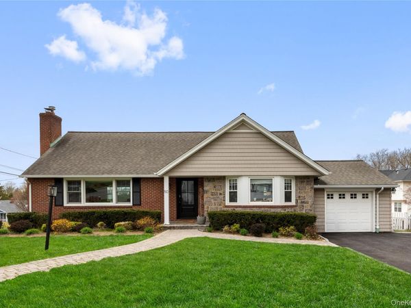 50 Washington Avenue , Glen Head, NY 11545