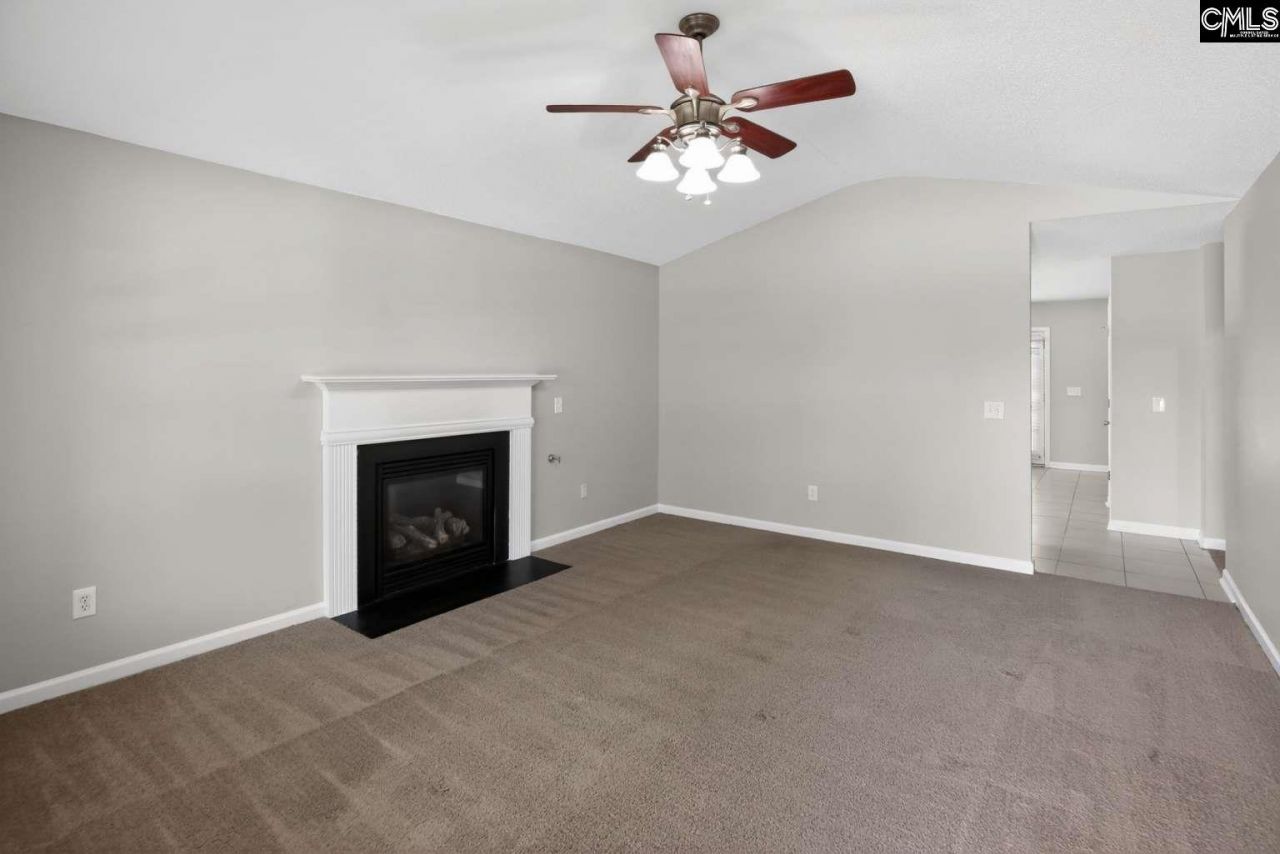 110 Drooping Leaf Drive  Photo 10