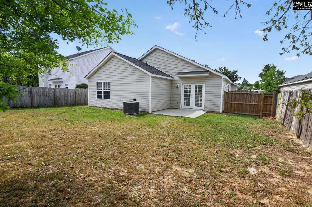 110 Drooping Leaf Drive  Photo 8