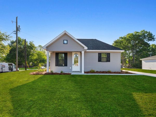 212 N Morgan Ave. , Andrews, SC 29510