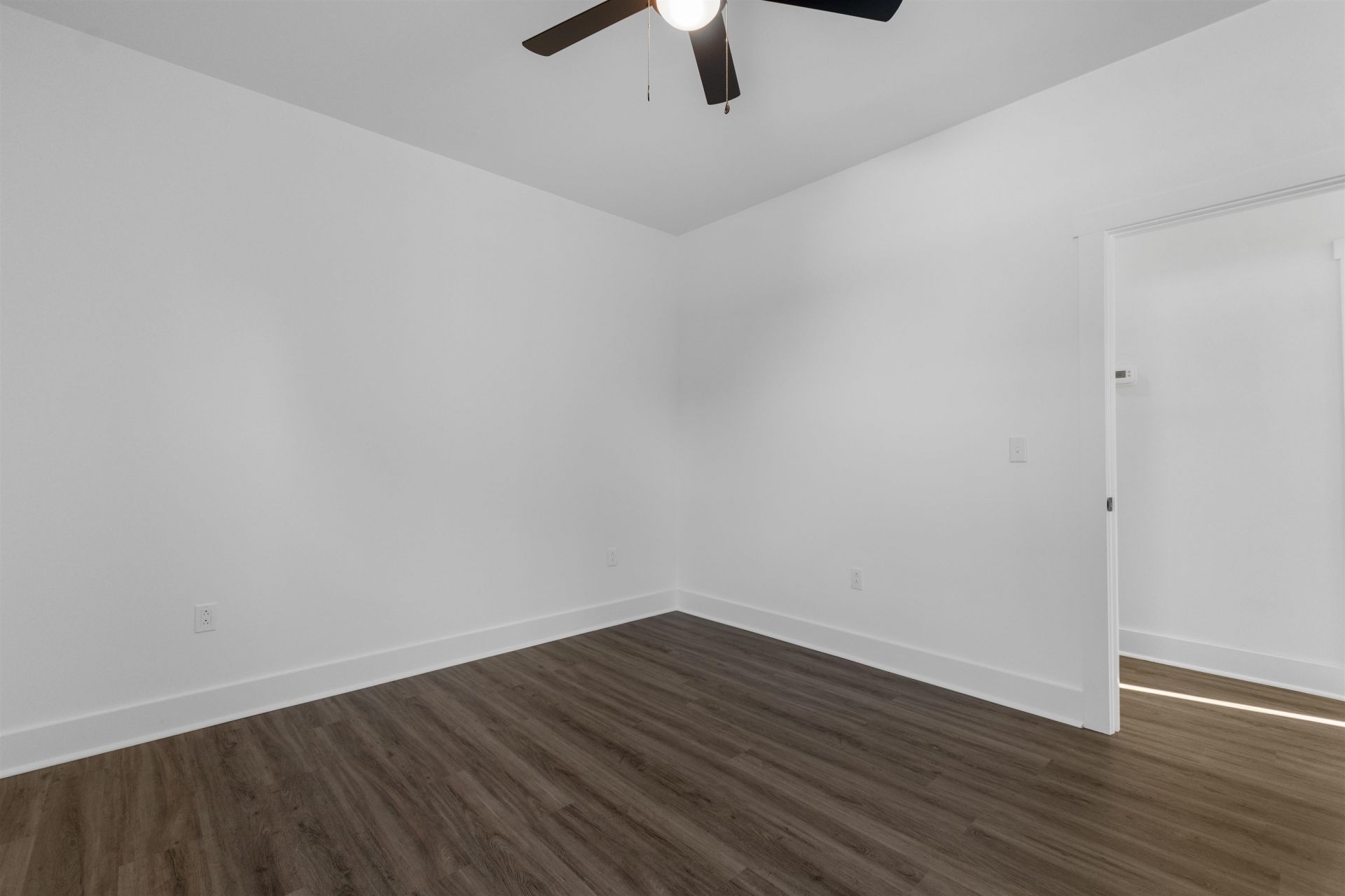 212 N Morgan Ave.  Photo 24