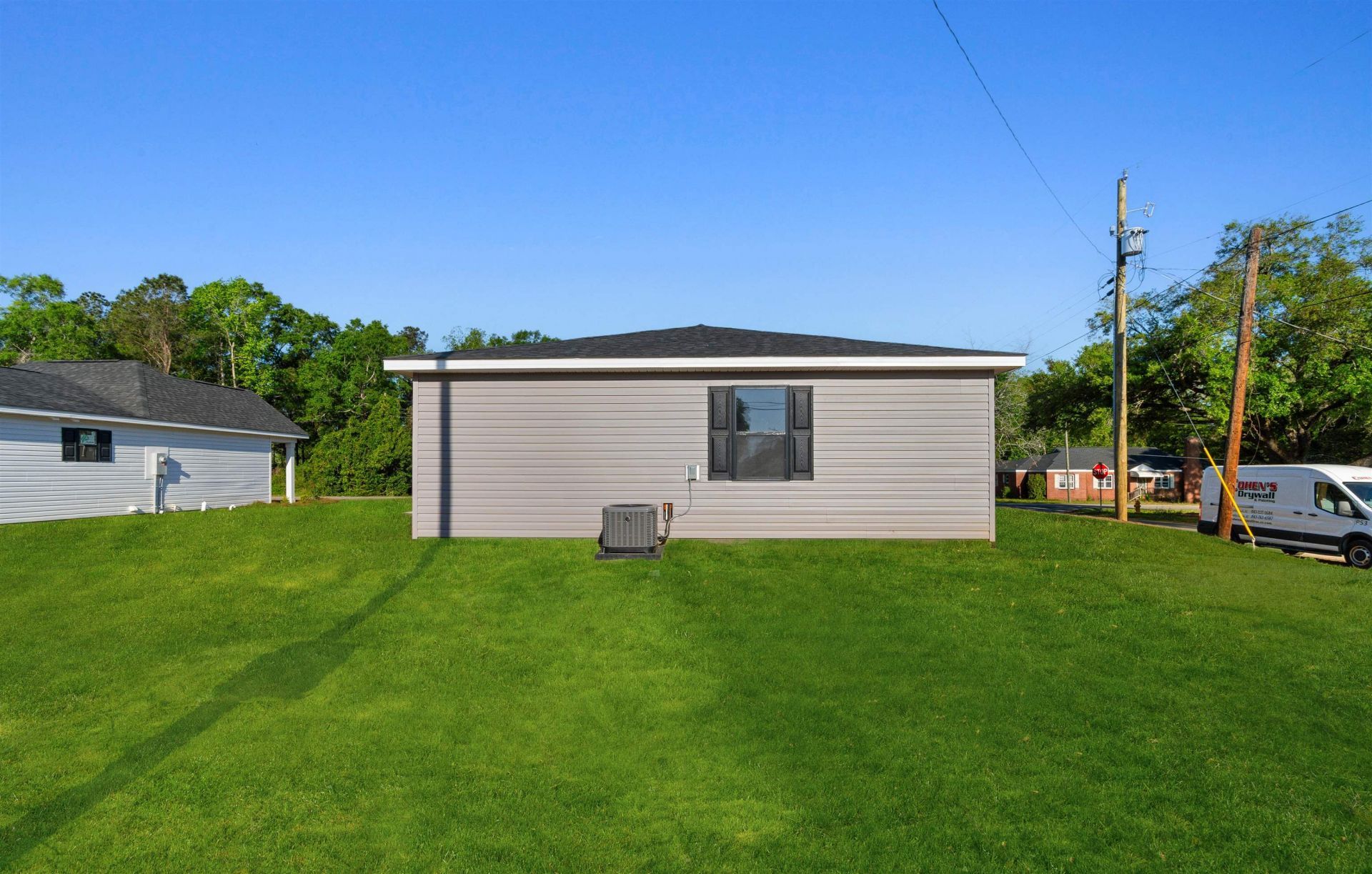 212 N Morgan Ave. Photo 32