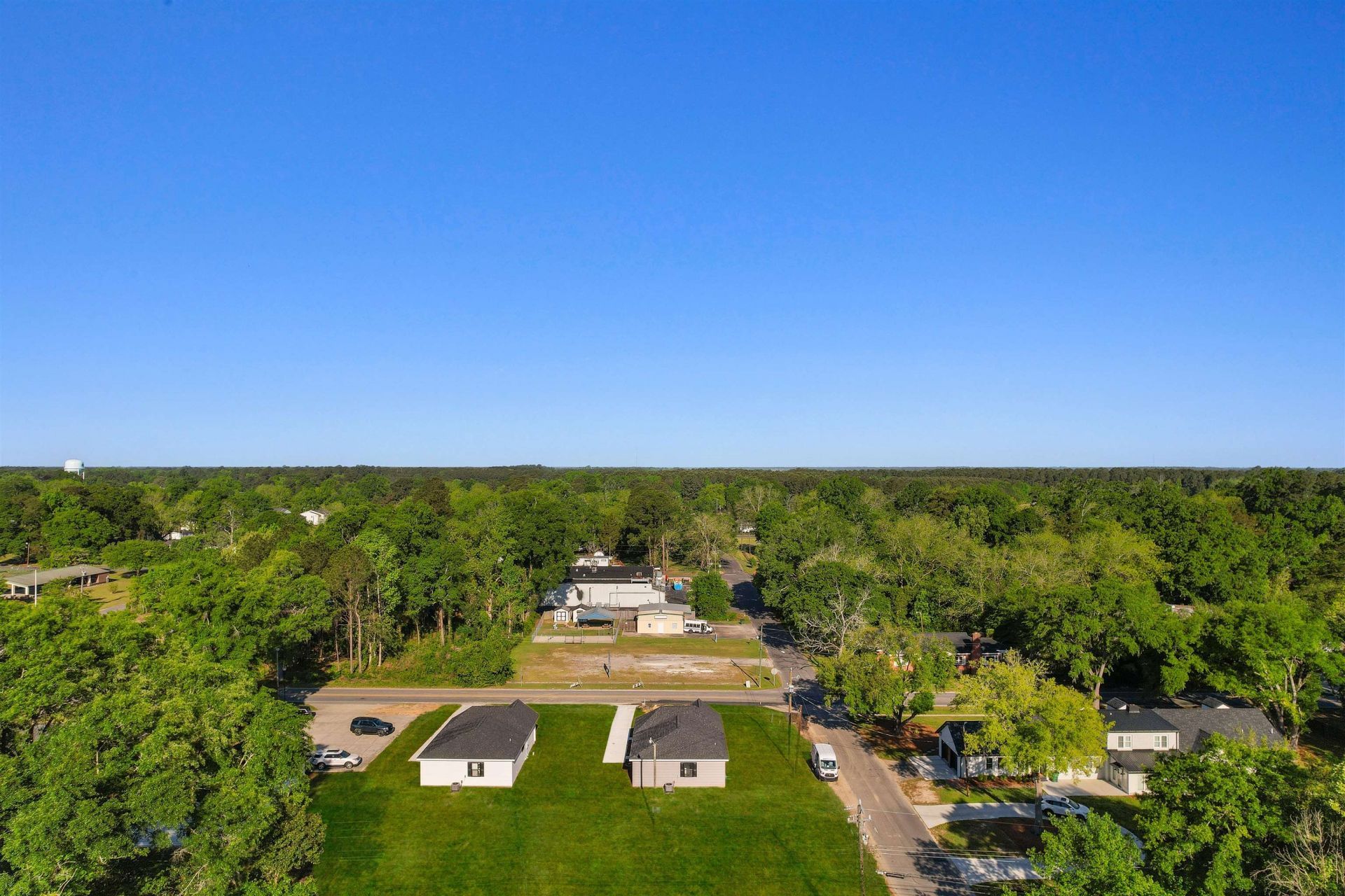 212 N Morgan Ave.  Photo 39