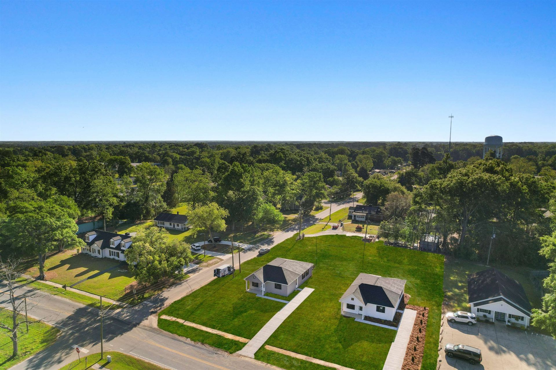 212 N Morgan Ave. Photo 40