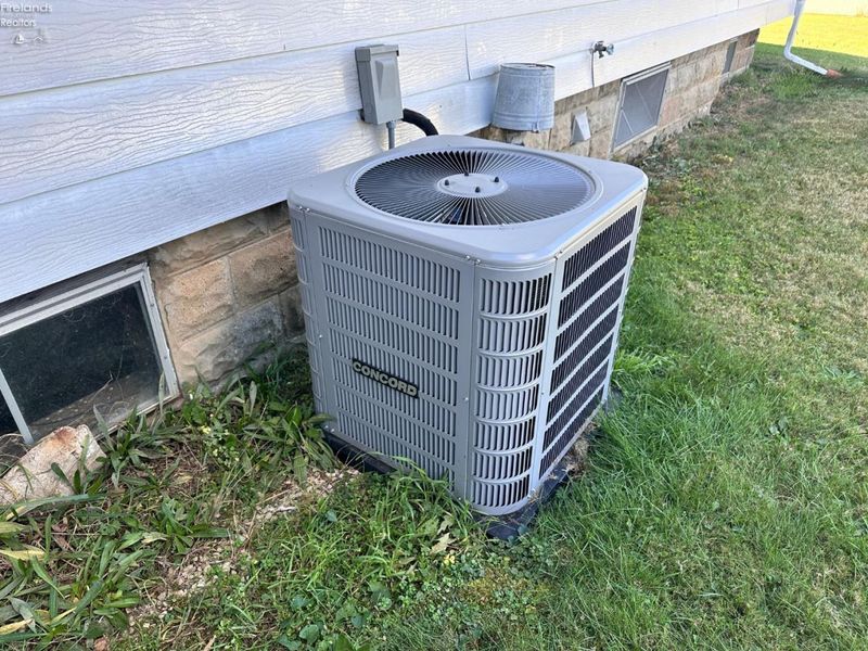 140 Hobson Street, Bellevue, OH 44811 Photo 17