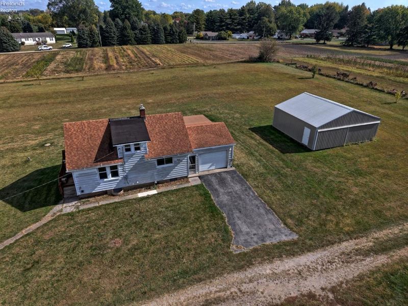 140 Hobson Street, Bellevue, OH 44811 Photo 3