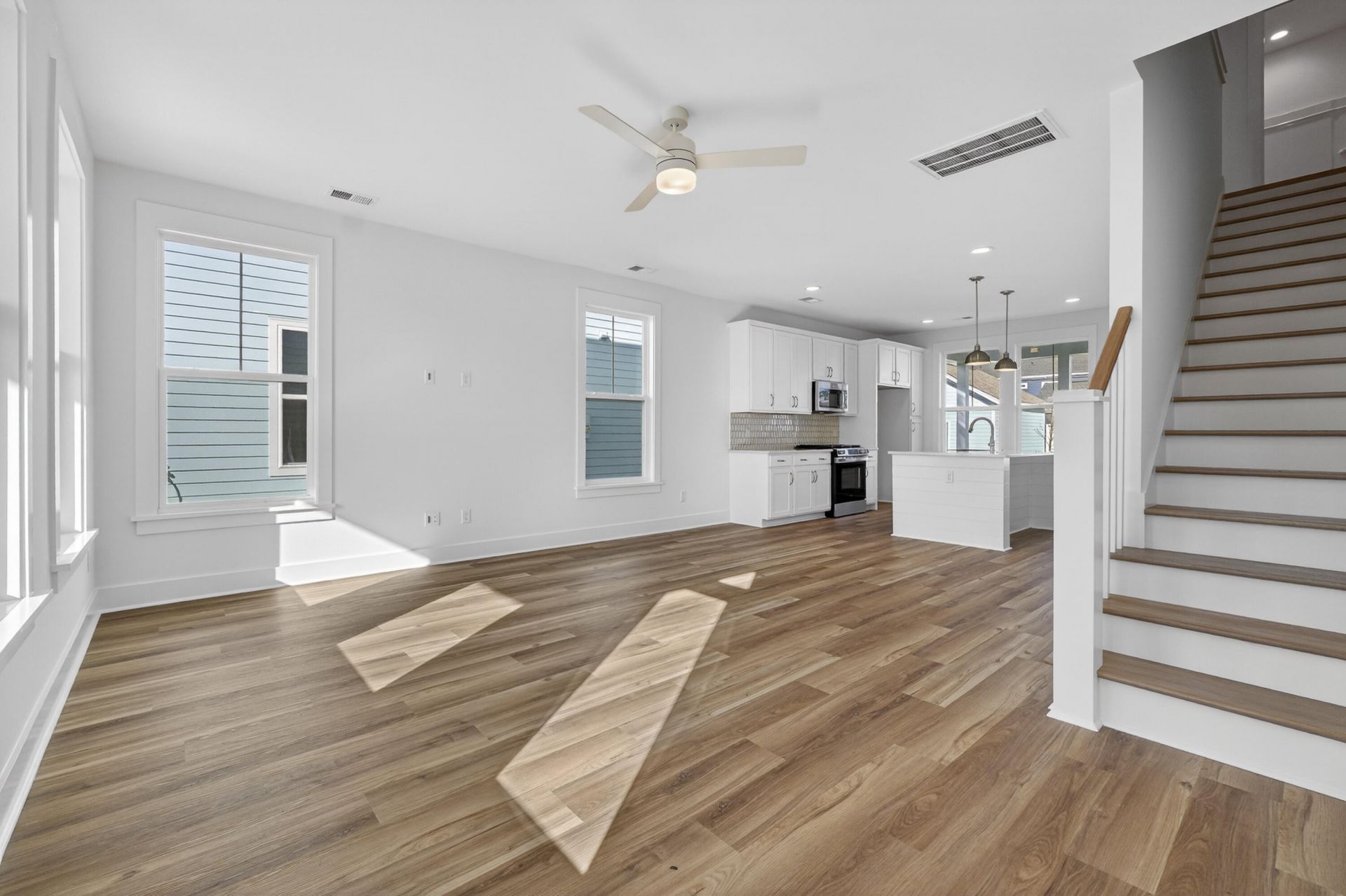 525 Ivy Green Lane Photo 6