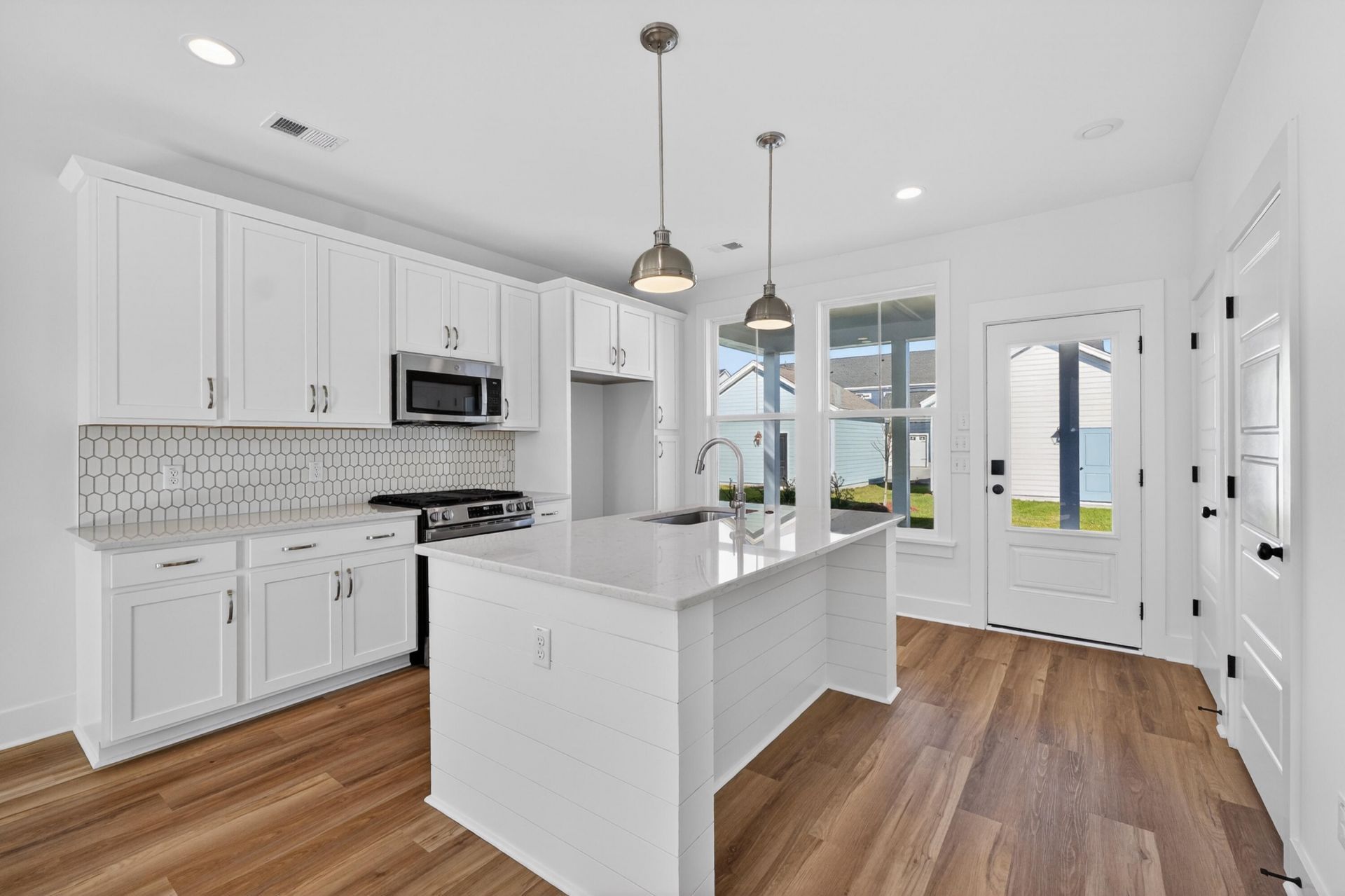 525 Ivy Green Lane Photo 8