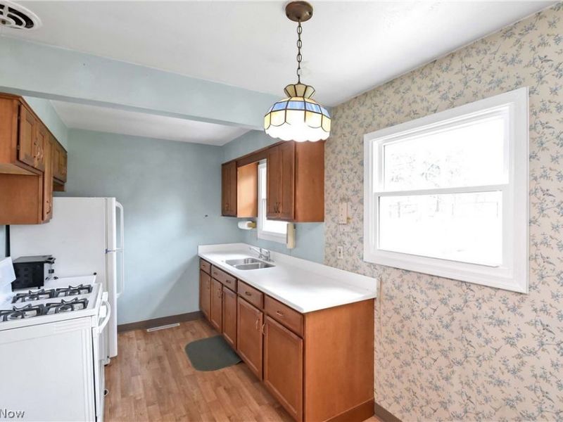 1175 Ranchland Drive, Mayfield Heights, OH 44124 Photo 15