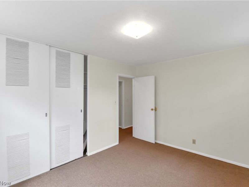 1175 Ranchland Drive, Mayfield Heights, OH 44124 Photo 28