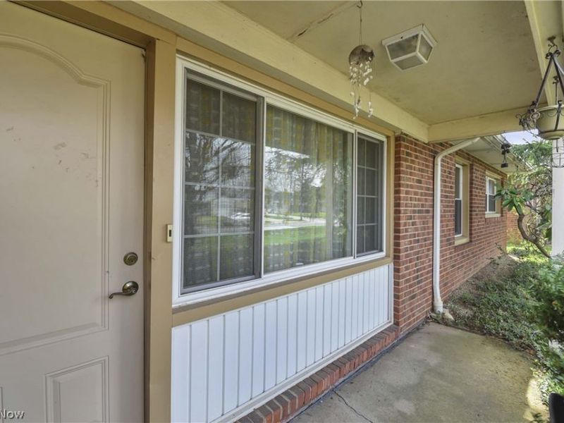 1175 Ranchland Drive, Mayfield Heights, OH 44124 Photo 4