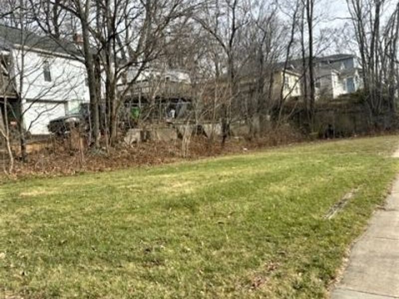 303 W State Street, Barberton, OH 44203 Photo 1