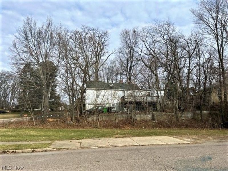 303 W State Street, Barberton, OH 44203 Photo 2