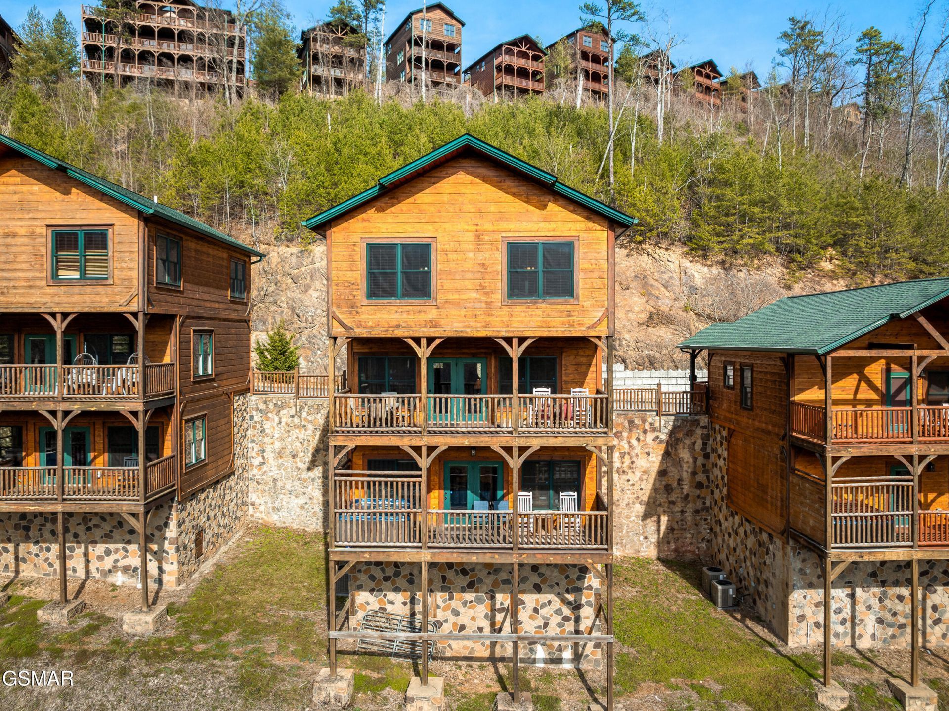 856 Resort Way, Gatlinburg, TN 37738 Main Photo