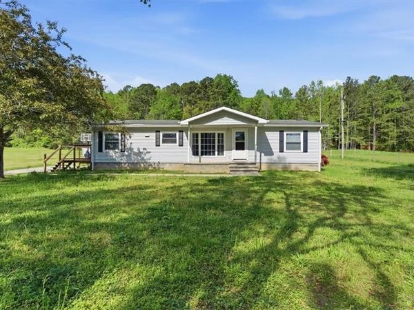 235 Kirk Road NW, White, GA 30184
