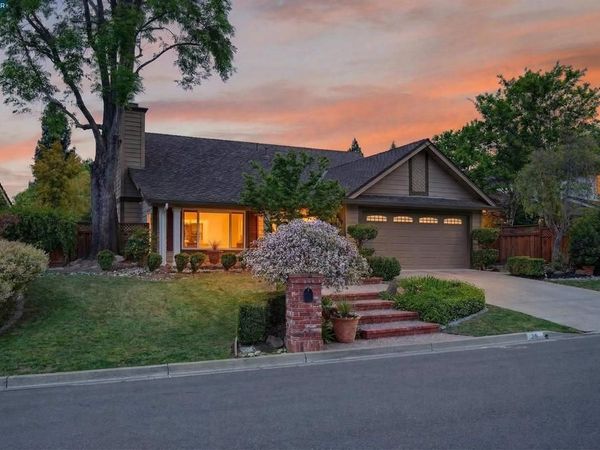 25 Cannes Ct, Danville, CA 94506