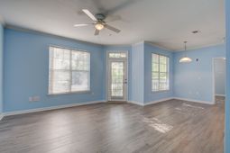 45 Sycamore Avenue photo 4