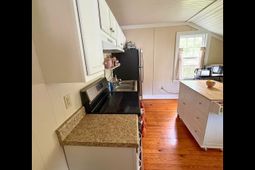 64 Avondale Avenue photo 4