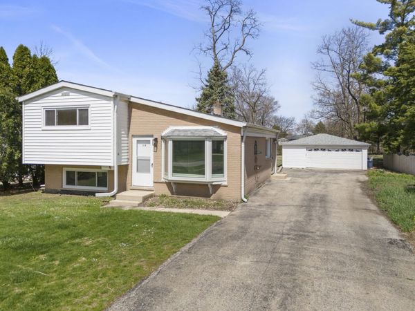 518 E North Broadway Street, Lombard, IL 60148