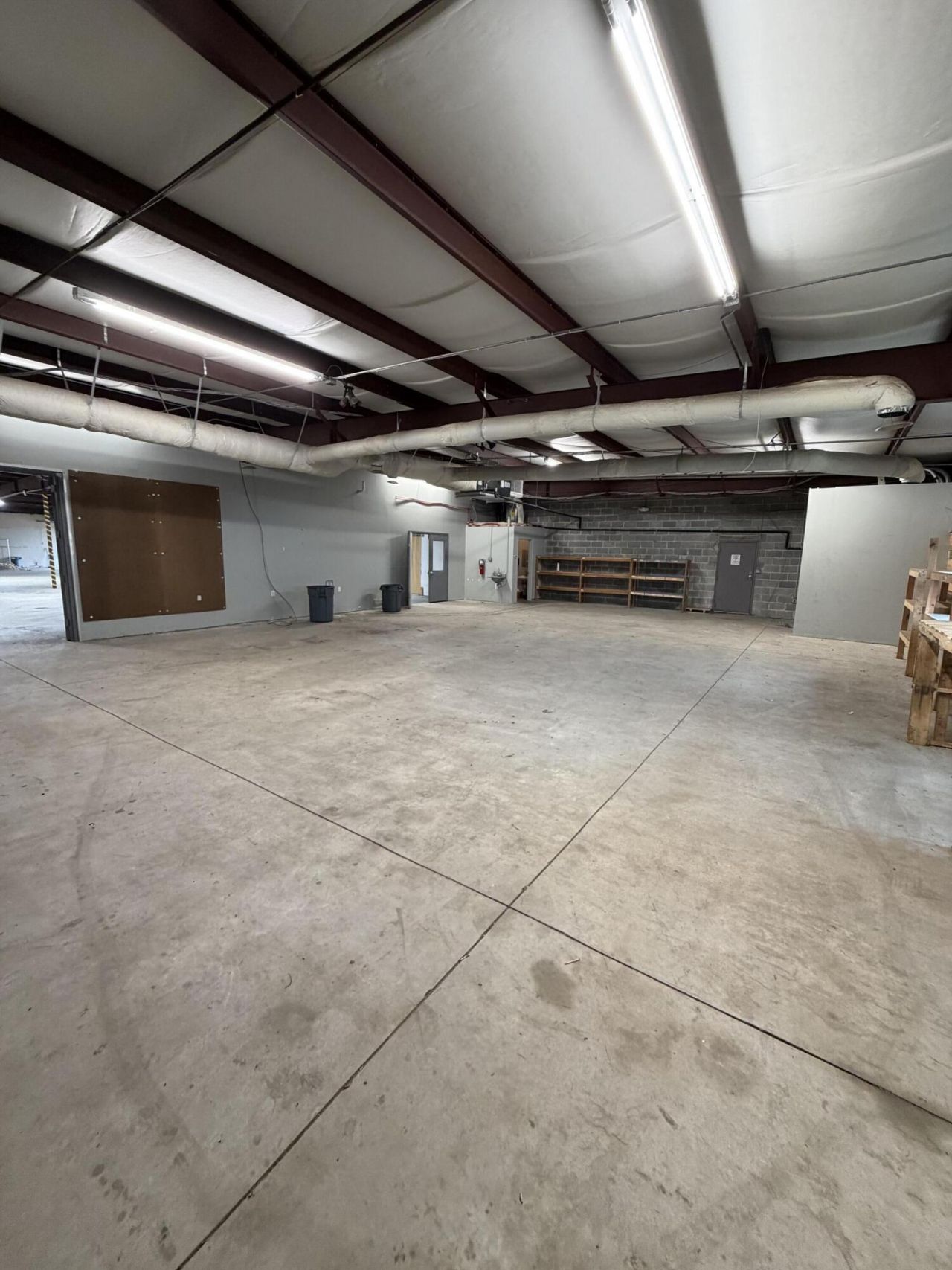 1033 Wappoo Road Photo 4