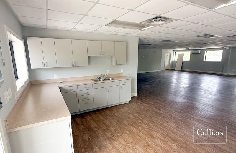 3265 Associate Drive Photo 9