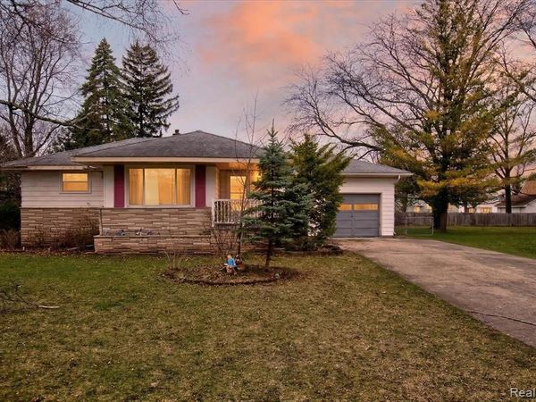 212 S Grove Street, Standish, MI 48658