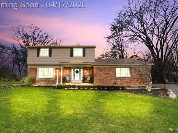 9610 Woody Court, White Lake Twp, MI 48386