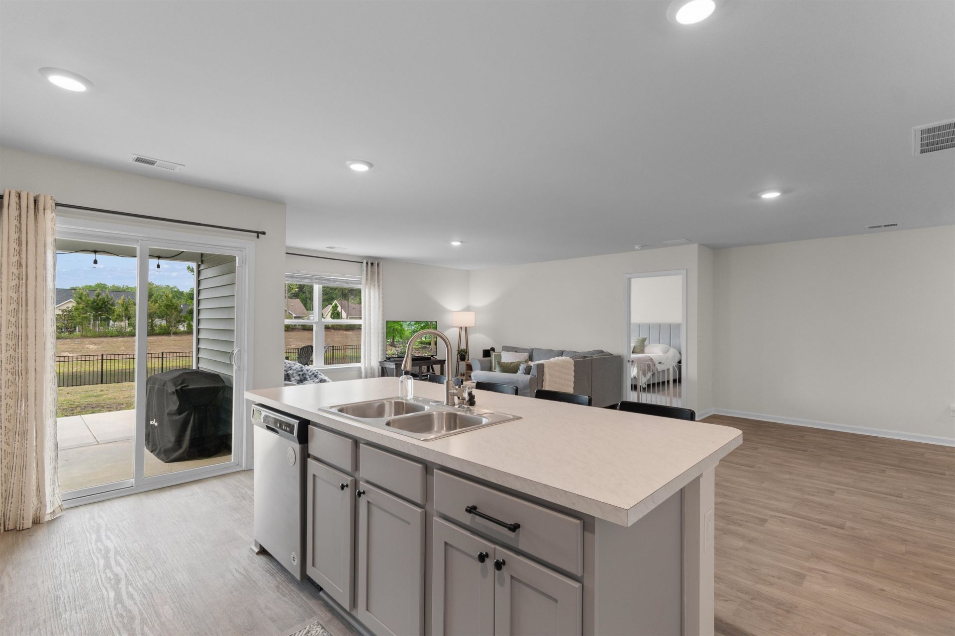 179 Pine Forest Dr. Photo 11