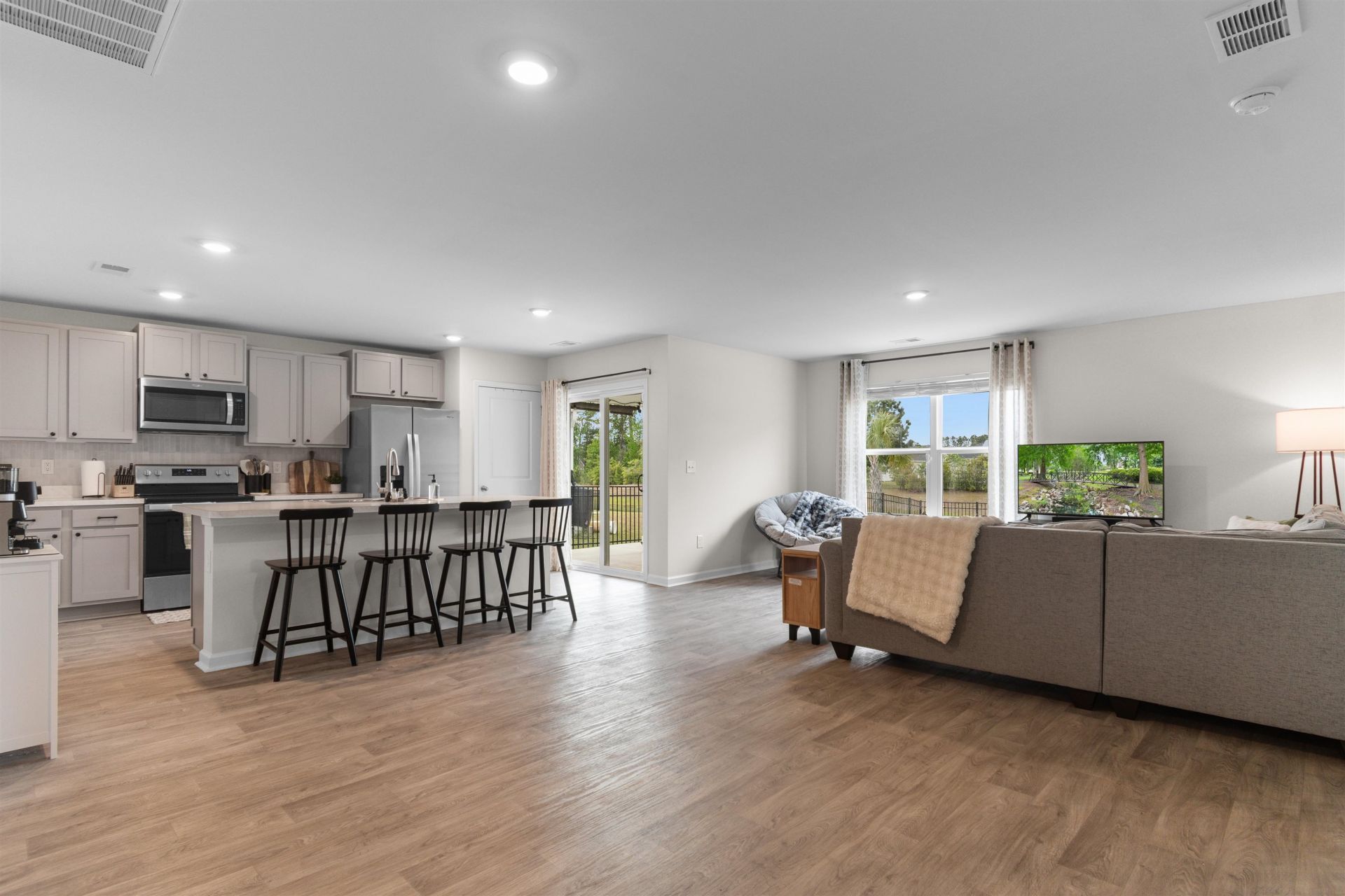 179 Pine Forest Dr. Photo 16