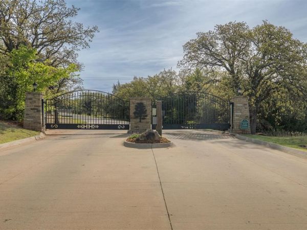 20100 Rock Hollow Drive, Arcadia, OK 73007