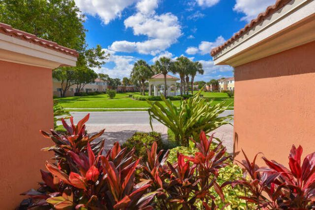 7401 Sarentino Lane, Unit 211, Boynton Beach, FL 33437 Photo